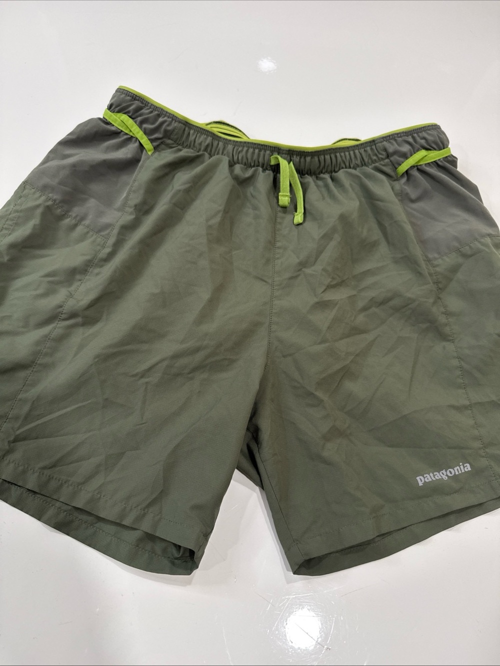 Patagonia shorts Men M Green Strider Pro Running Hiking Trail Active Gym A020826
